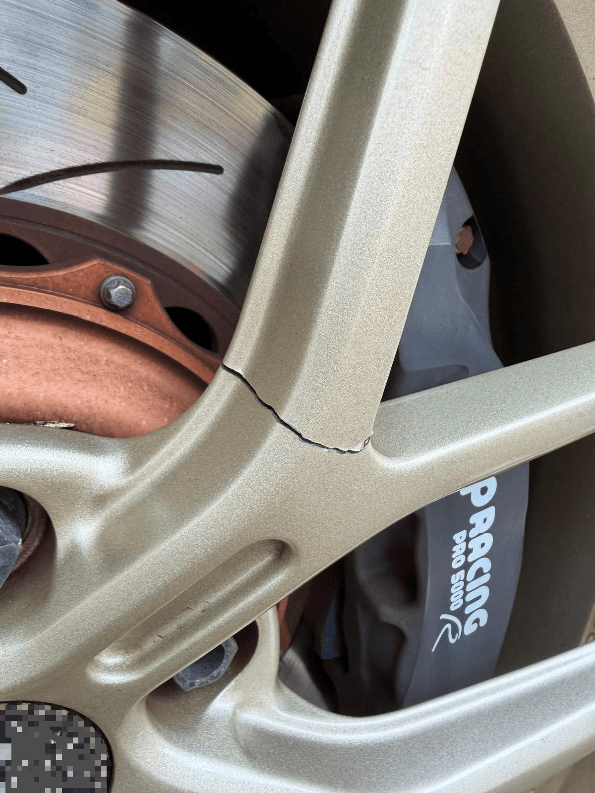 Observed crack